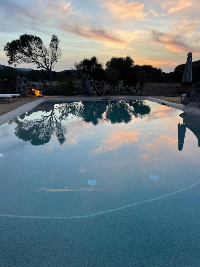 Massidda Country Retreat Villa ซานตา เตเรซา กัลลูรา ภายนอก รูปภาพ